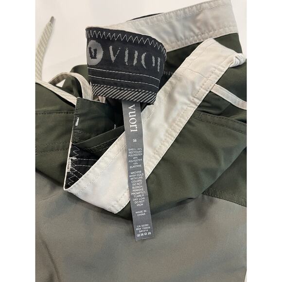 Vuori Shorts Mens 38 Lot Of 2 V314 Performance Cruise Boardshorts - Picture 8 of 10